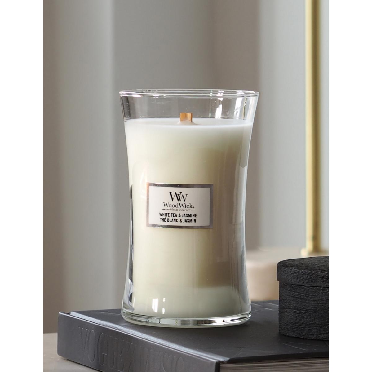 Woodwick White Tea & Jasmine Hourglass Candle with Crackle Wick, White – image 2