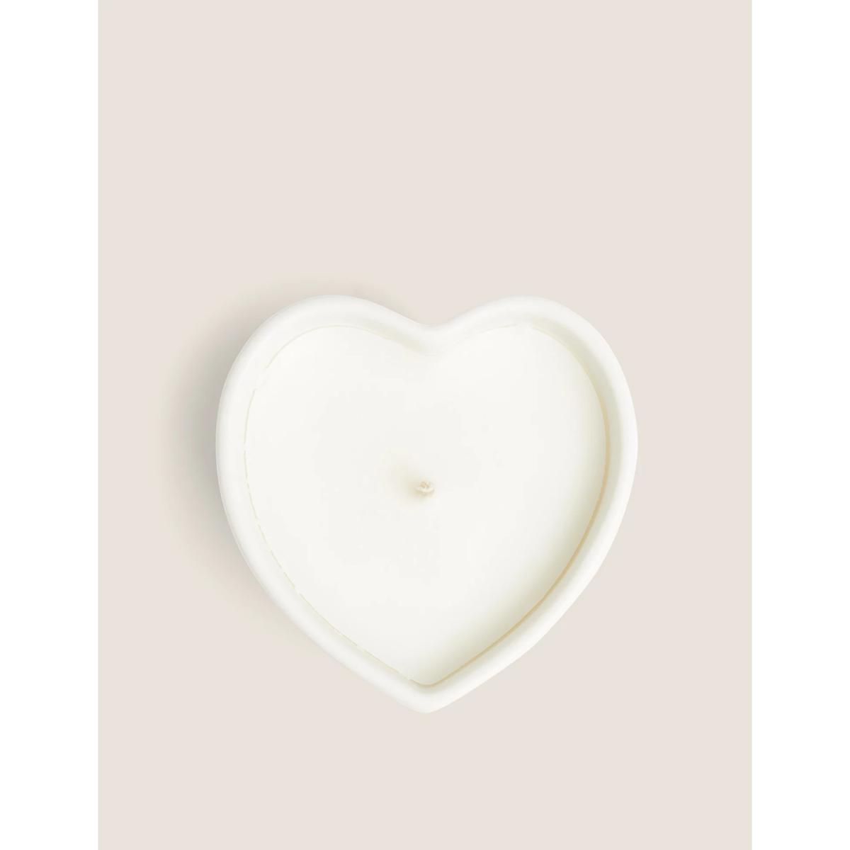 M&S Library Of Scent Set of 3 Seashells Heart Votive Candles - White, White – image 3