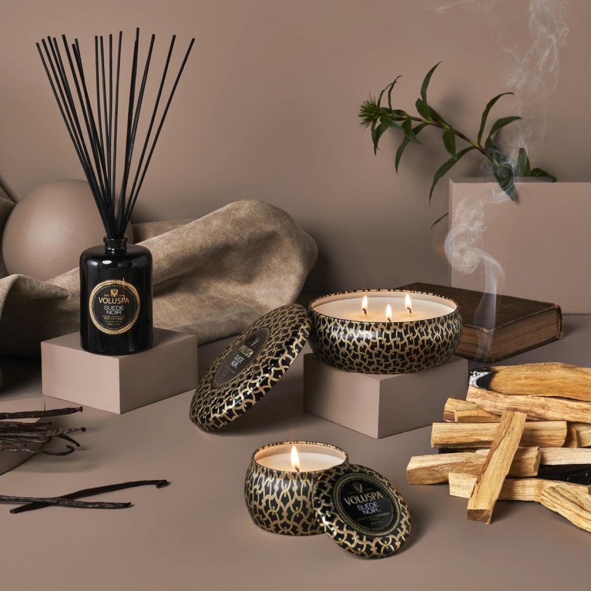 Maison Noir Mini Tin scented 25 hours Suede Noir – image 6