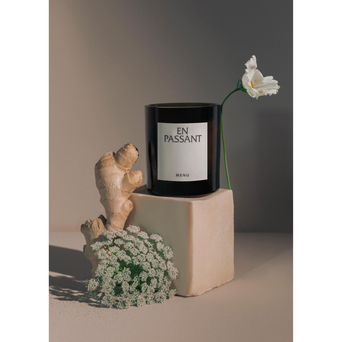 MENU Olfacte scented Candle En Passant 79 g – image 3