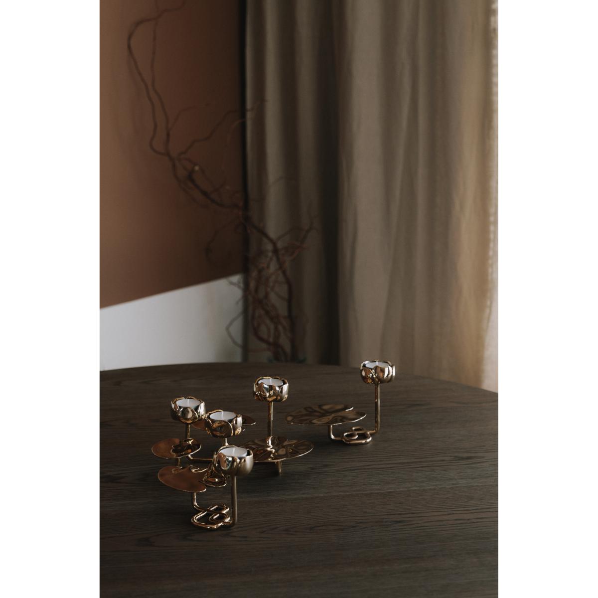 Hilke Collection Ninfea grande candlestick Brass – image 6