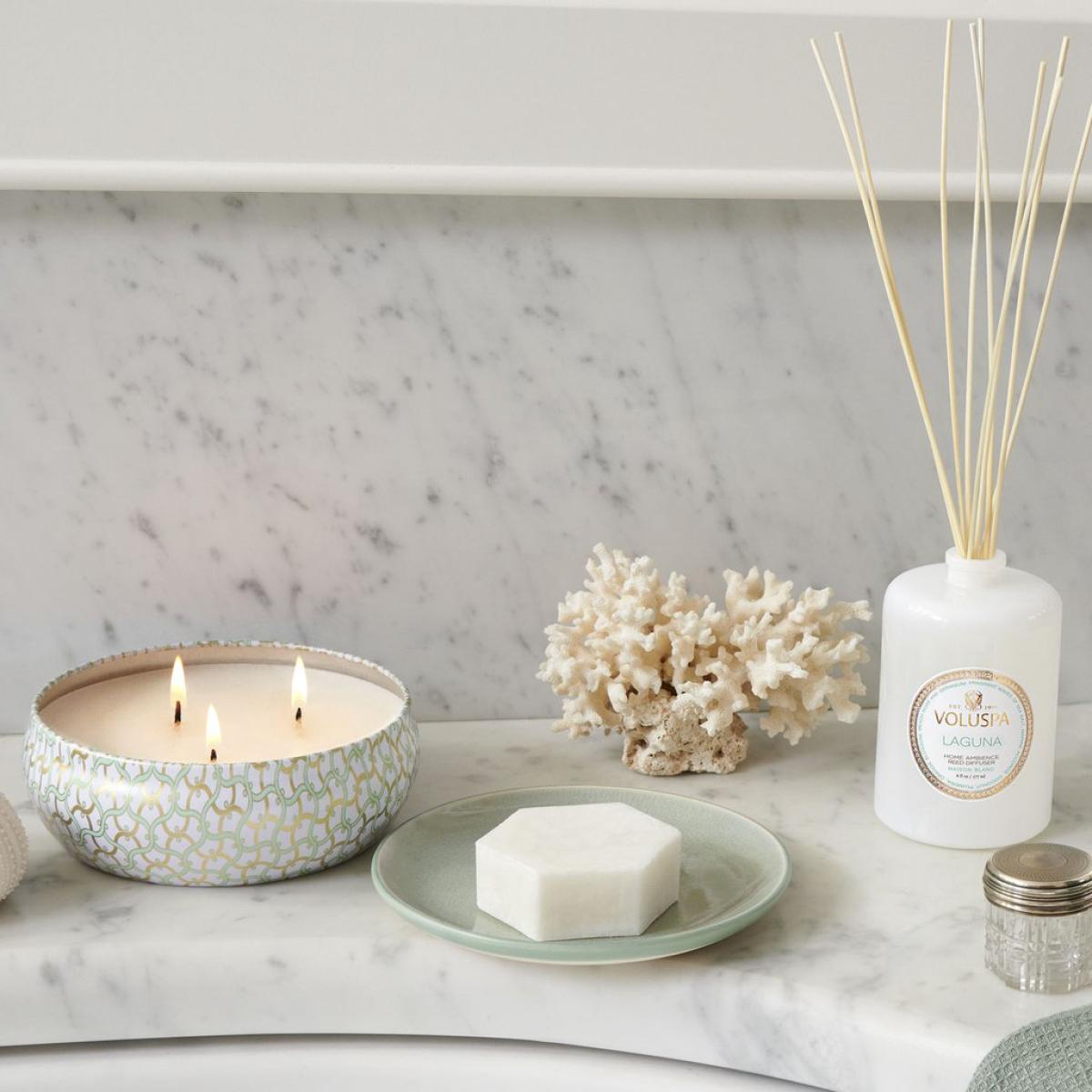 Maison Blanc 3-wick Tin scented 40 hours Laguna – image 5
