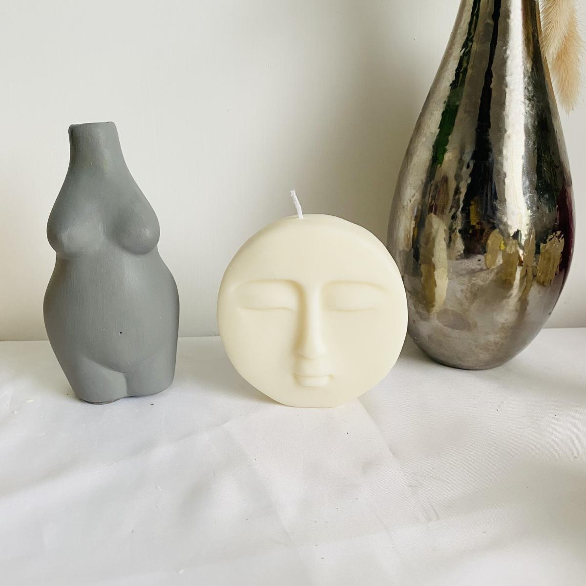 Natural Luna Moon Candle - Porcelain – image 2