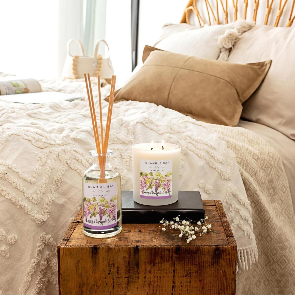 300g Bath  Body Soy Wax Scented Candle - Cassis, Pineapple & Honey / Cassis, Pineapple & Honey – image 5