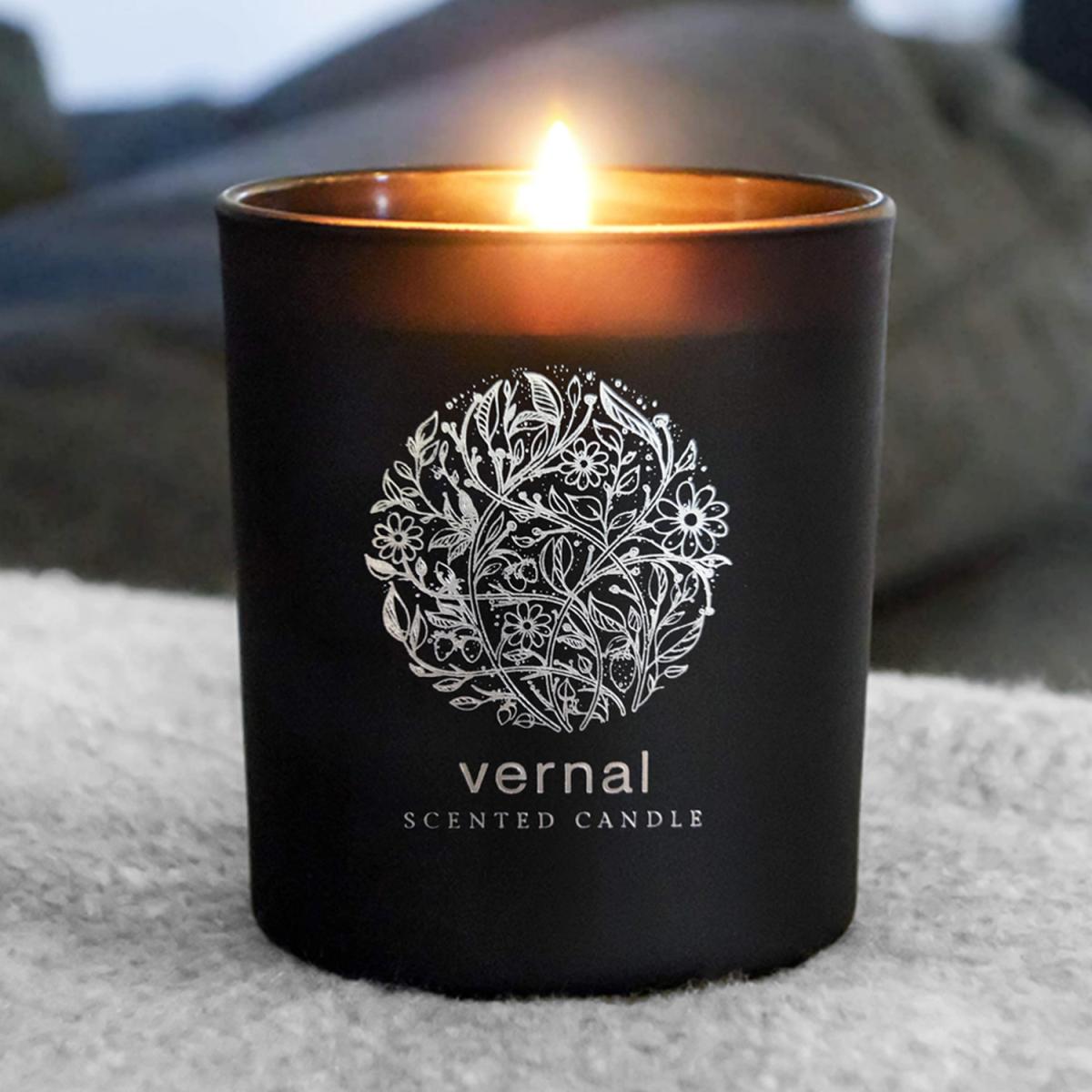 Vernal Tropical Sunrise Scented Candle - Peach & Sweet Nectar - Black – image 6