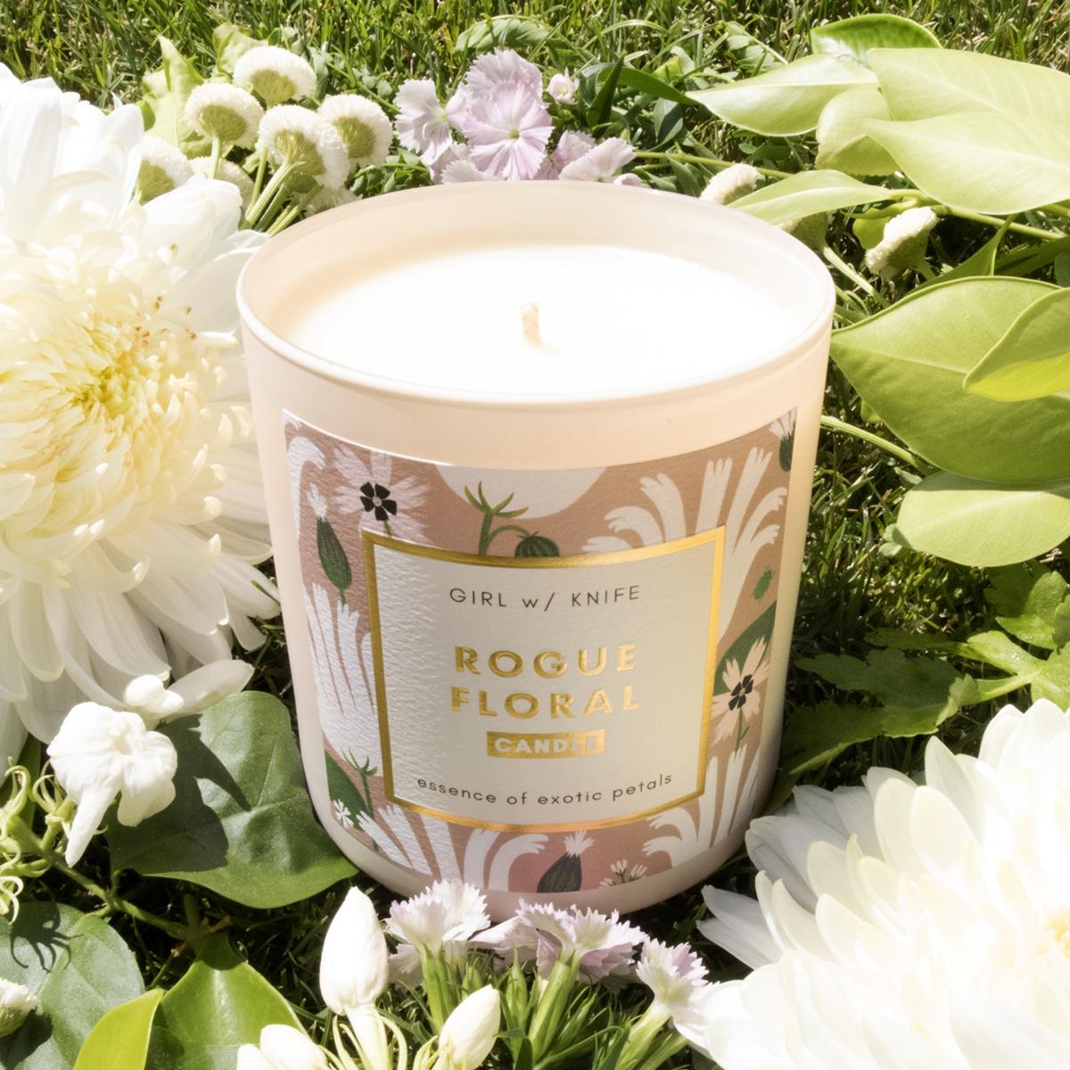 Neutrals Rogue Floral Candle - Essence Of Exotic Petals One Size Girl W/ Knife – image 2