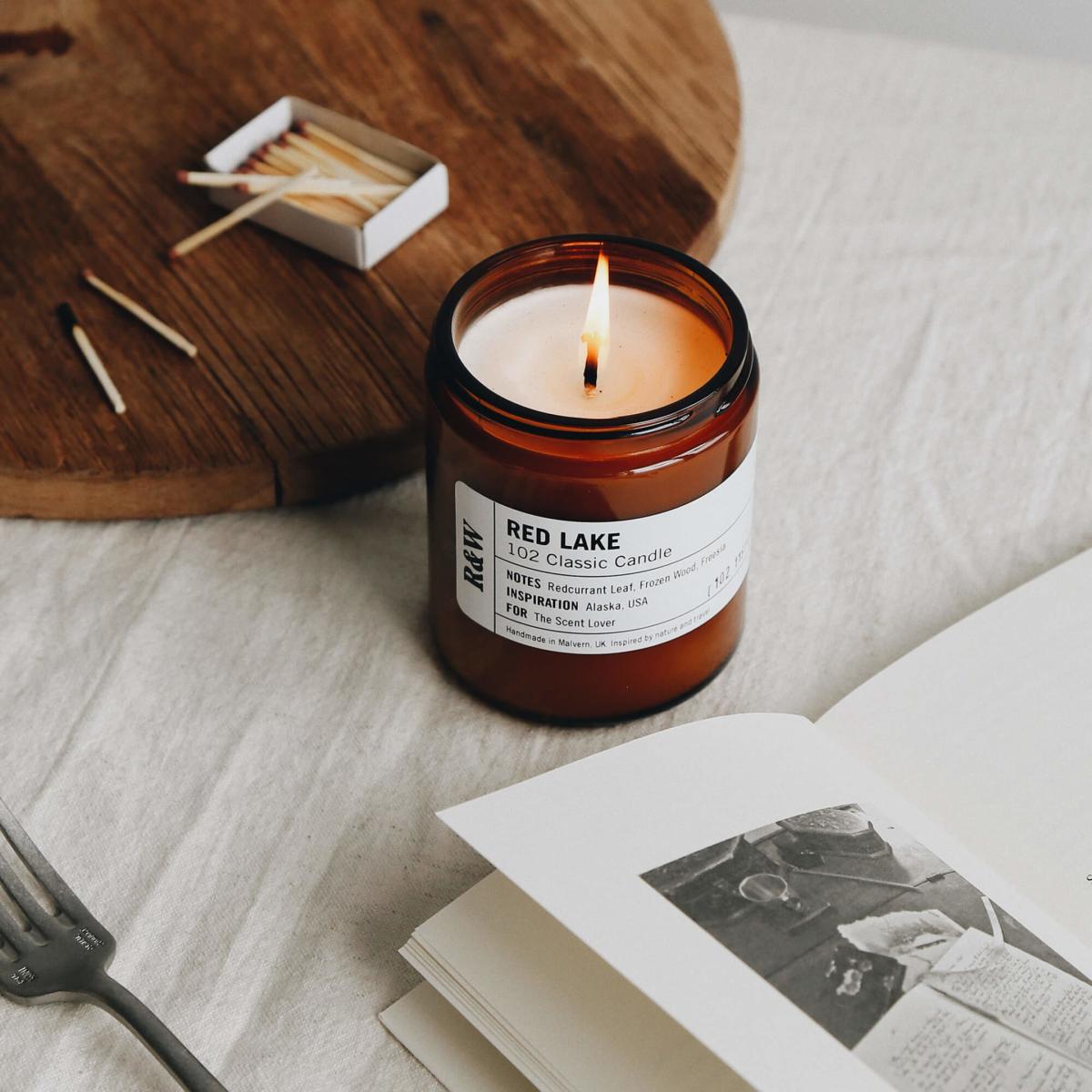 Florale - Neroli, Tuberose + Jasmine Candle One Size Russell & White – image 4