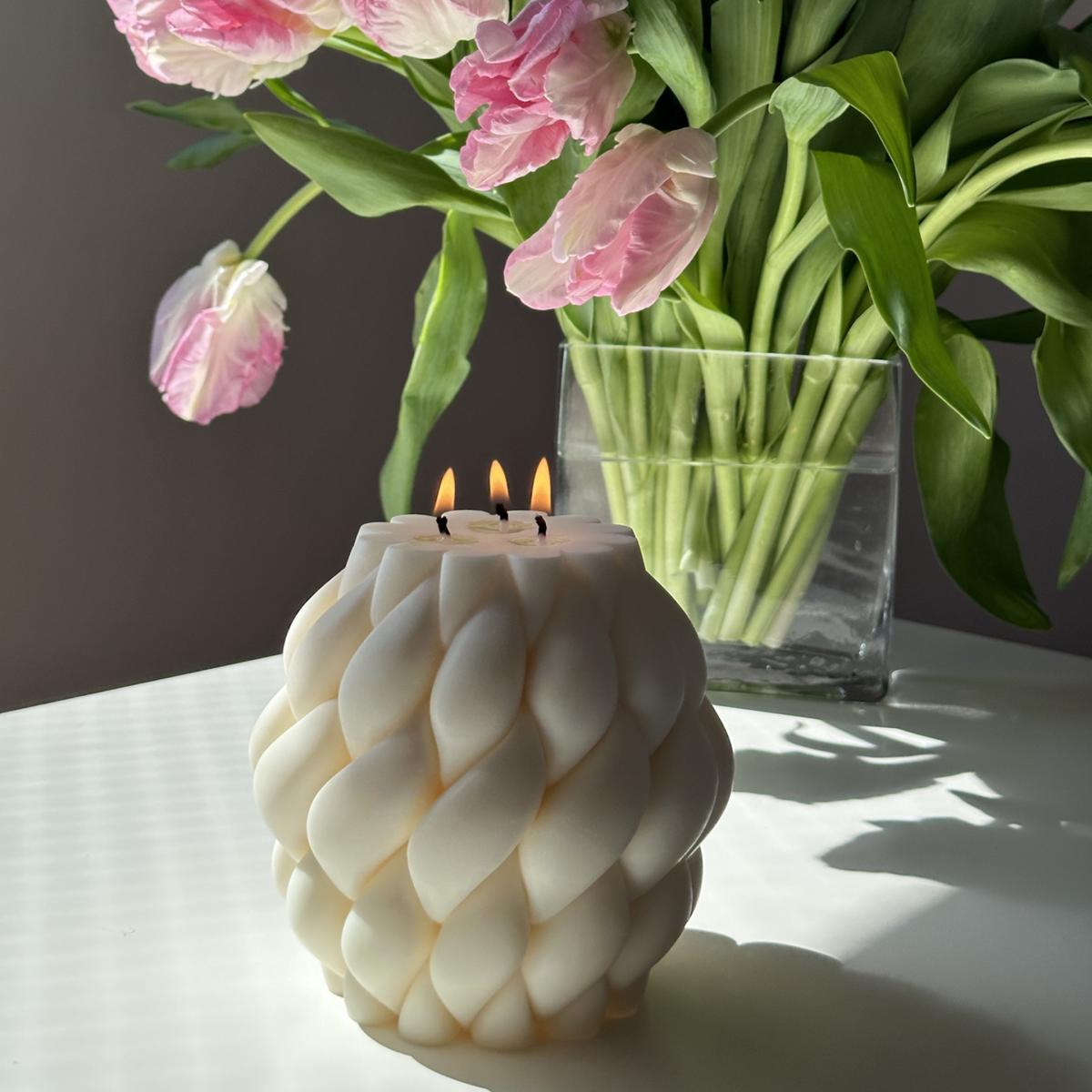 White Amelia Eco Soy Candle Olive Gergel – image 2