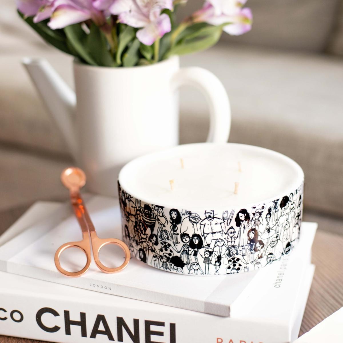 White / Black Metropolitan Soy Candle - Patchouli & Vanilla Fragrance Inkrypt London – image 3
