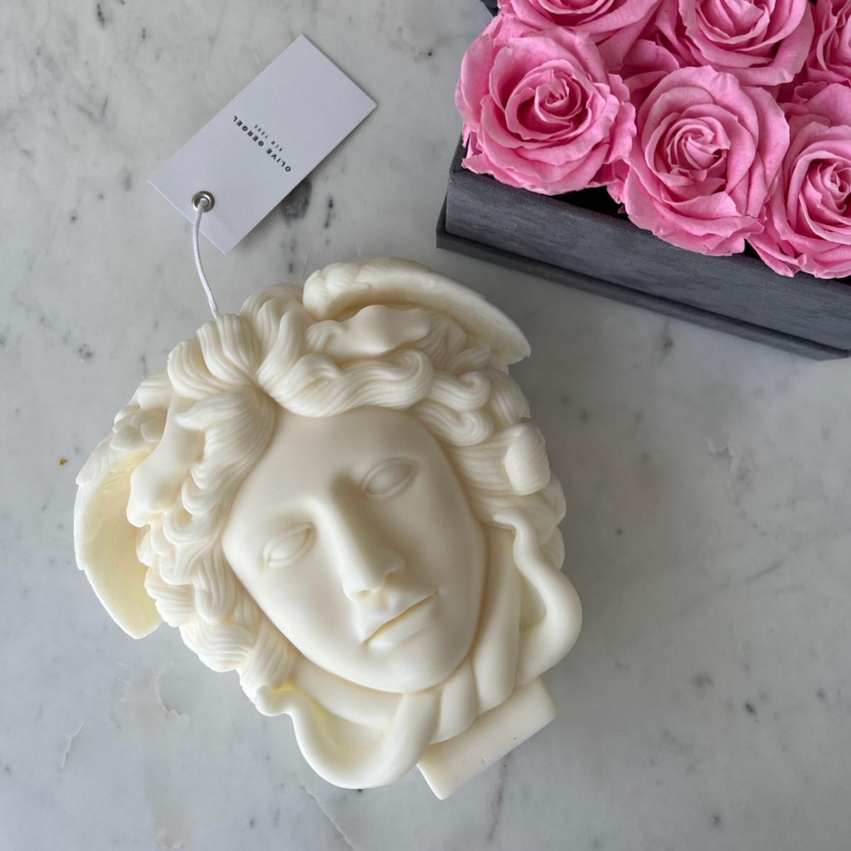 White Medusa Eco Soy Candle Olive Gergel – image 8