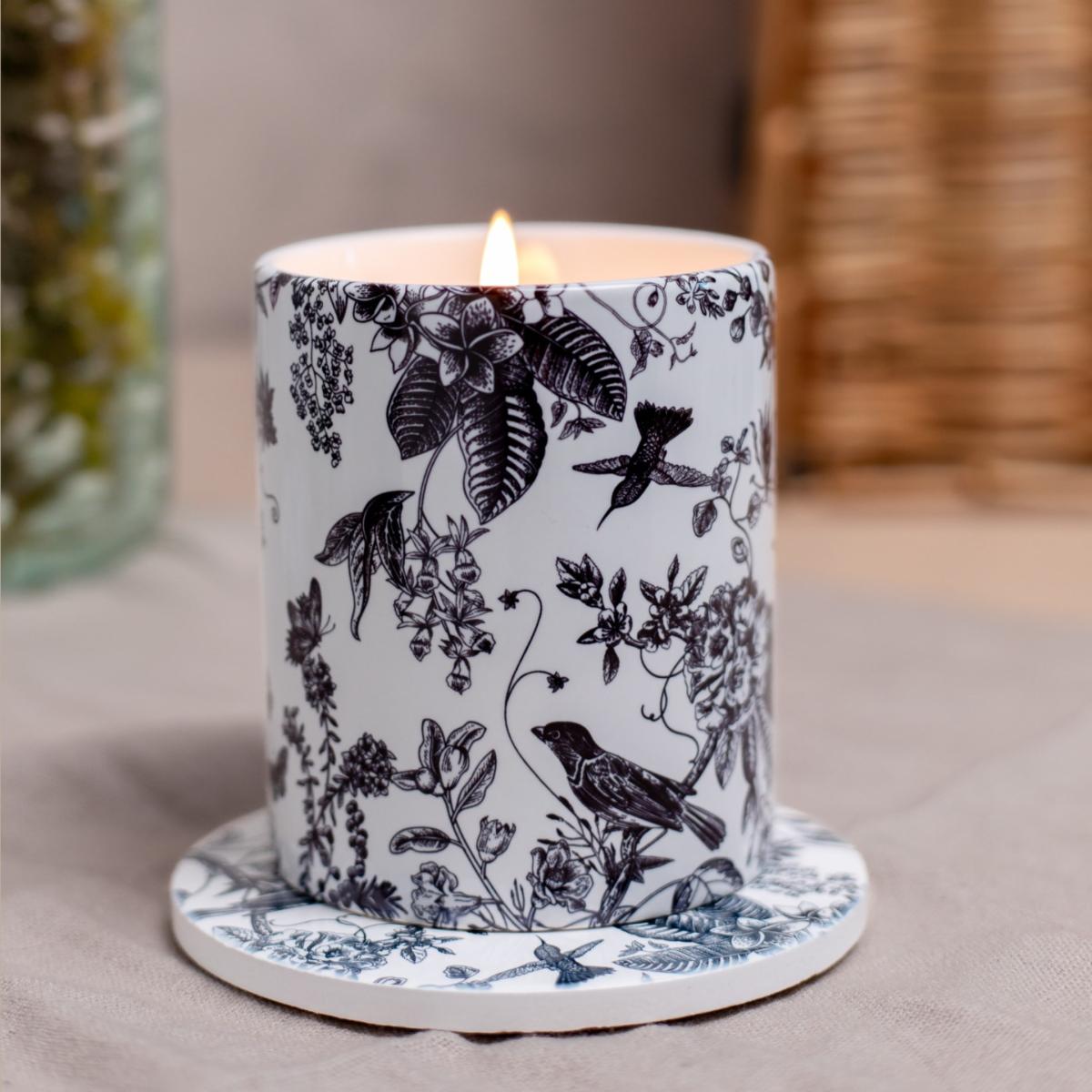 Black / White Foliage Scented Spring Soy Candle Inkrypt London – image 2