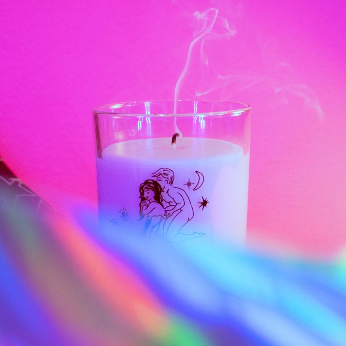Libra Unique Zodiac Scented Candle Black Cake – image 4