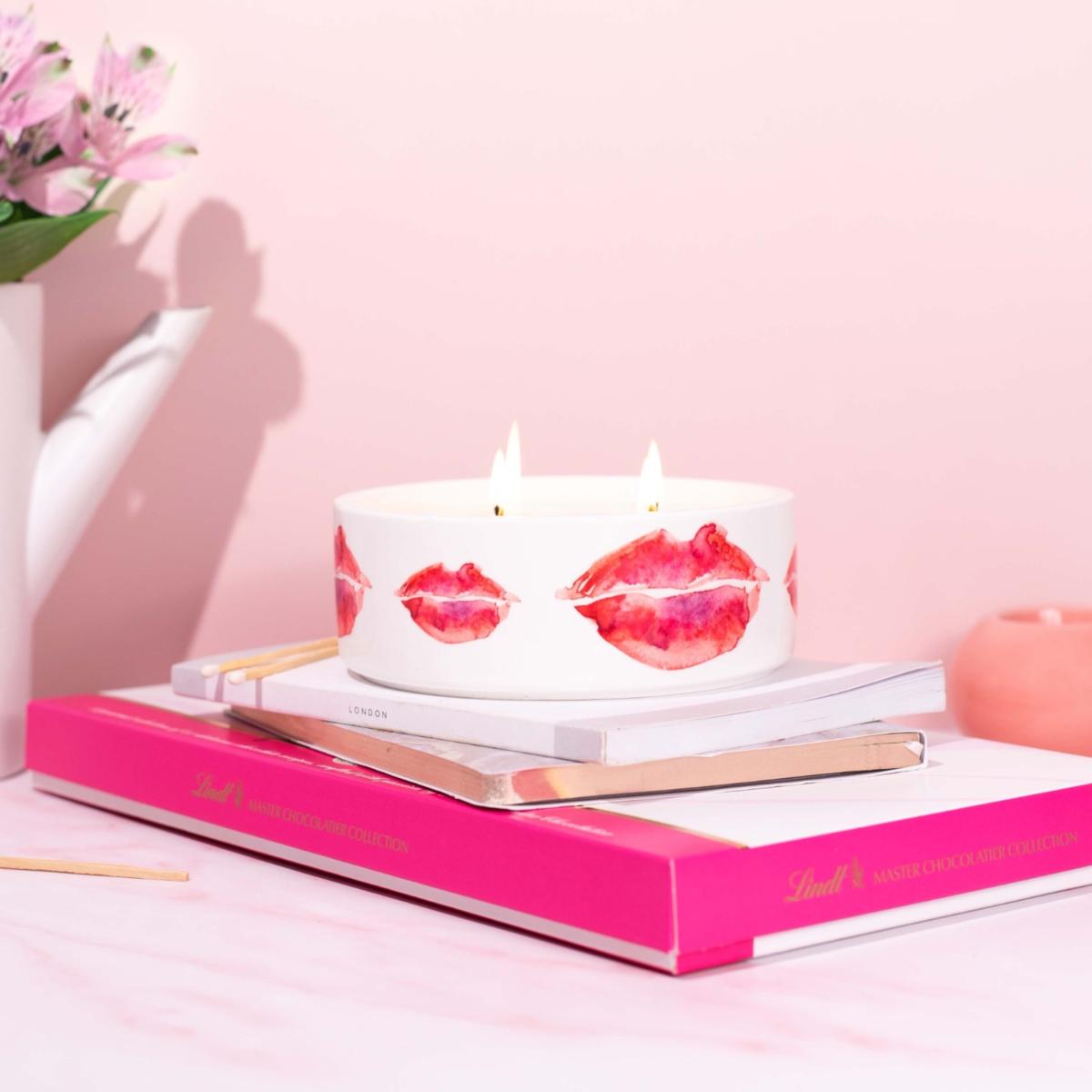 White / Pink / Purple Besos Soy Candle - Foliage Fragrance Lush Floral Inkrypt London – image 2