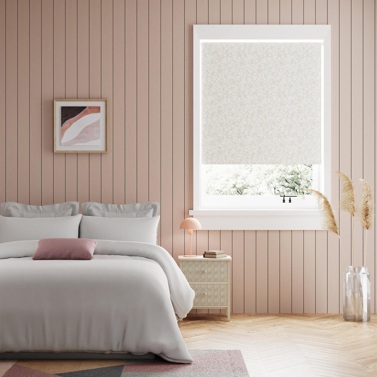Ditsy Floral Natural Reversible Blackout Roller Blind Grey and White – image 4