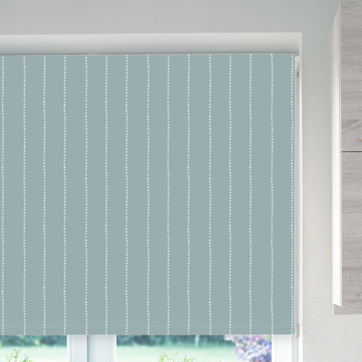 Tracery Drizzle Blackout Roller Blind Blue and White – image 3