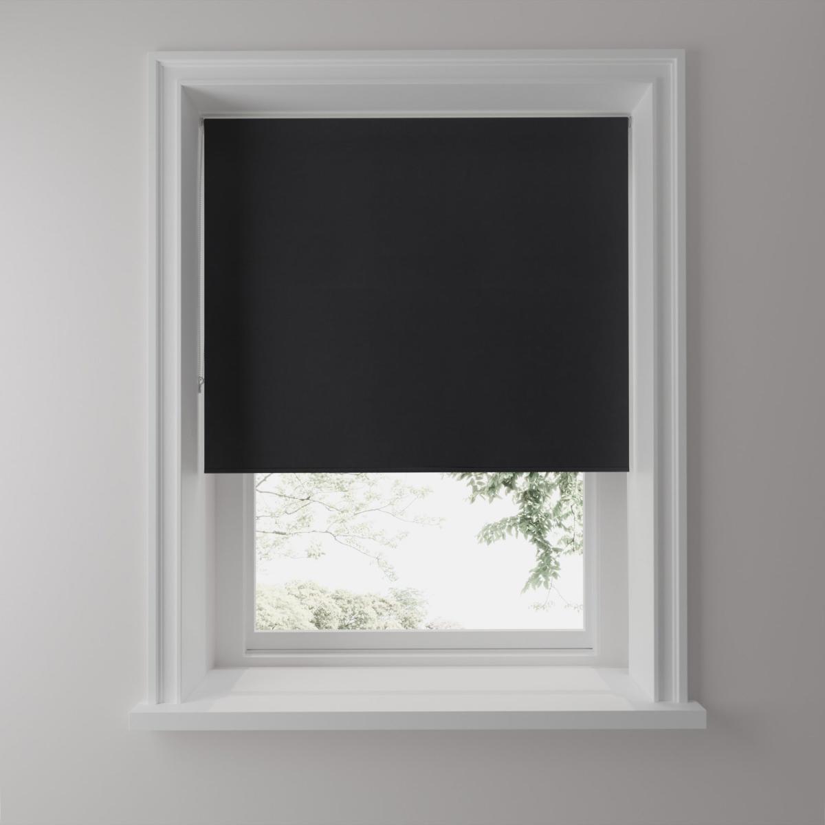 Luna Black Thermal Blackout Roller Blind Black – image 3
