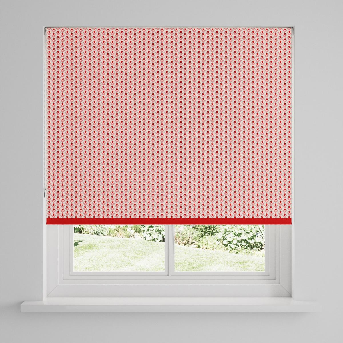 Ditsy Tulip Blackout Roller Blind Red – image 3