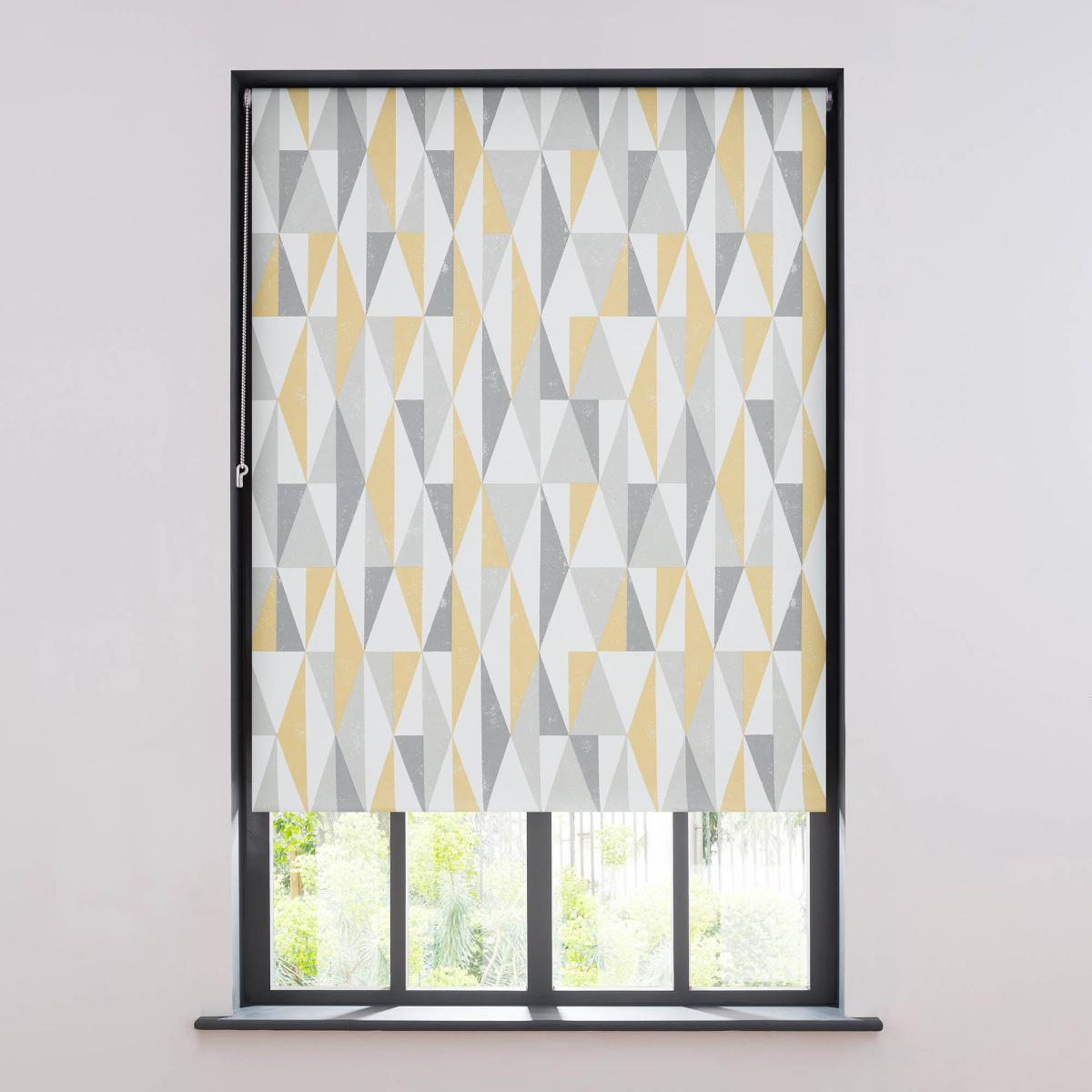 Triangle Grey Blackout Roller Blind Grey – image 3