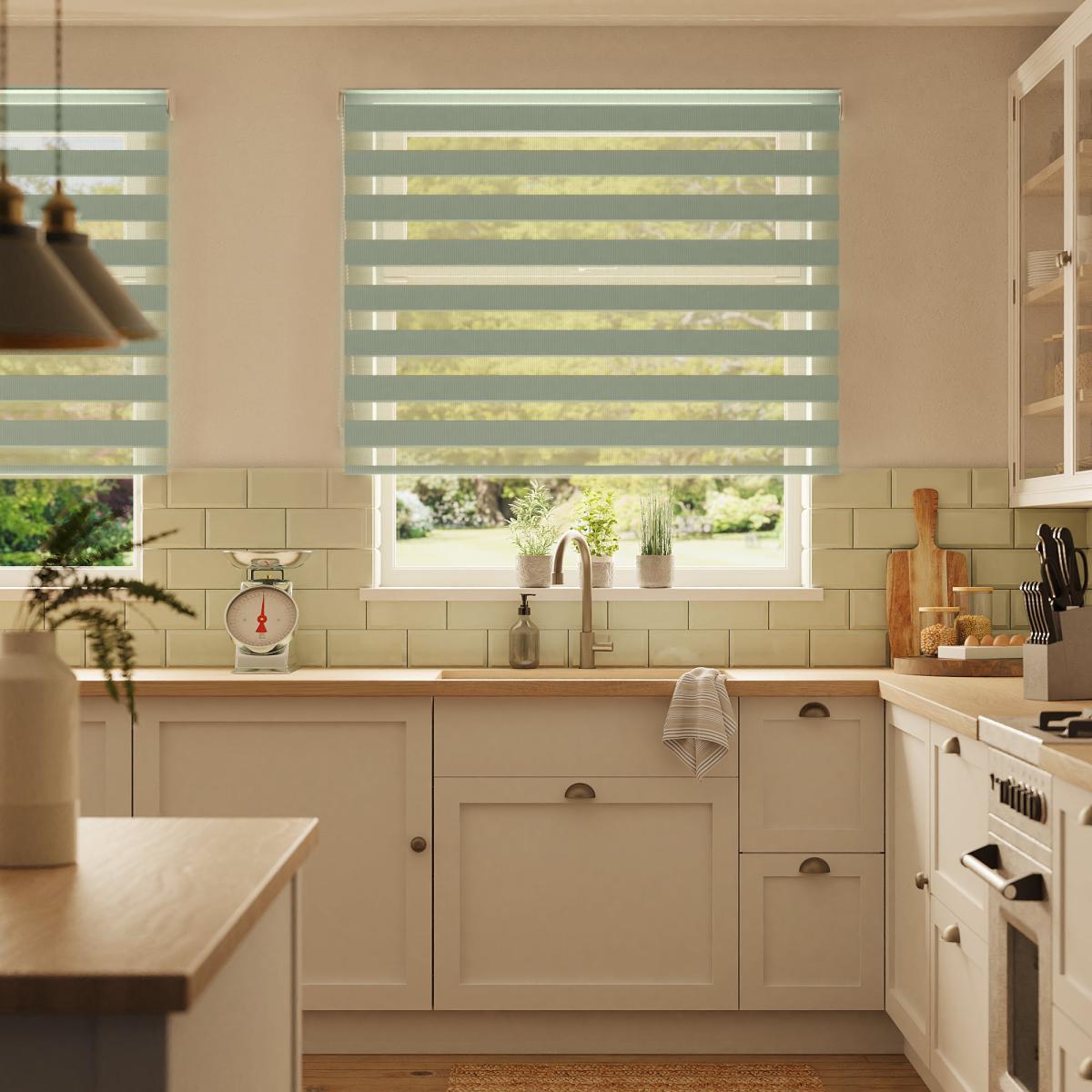 Day and Night Lily Pad Roller Blind Lilypad – image 4