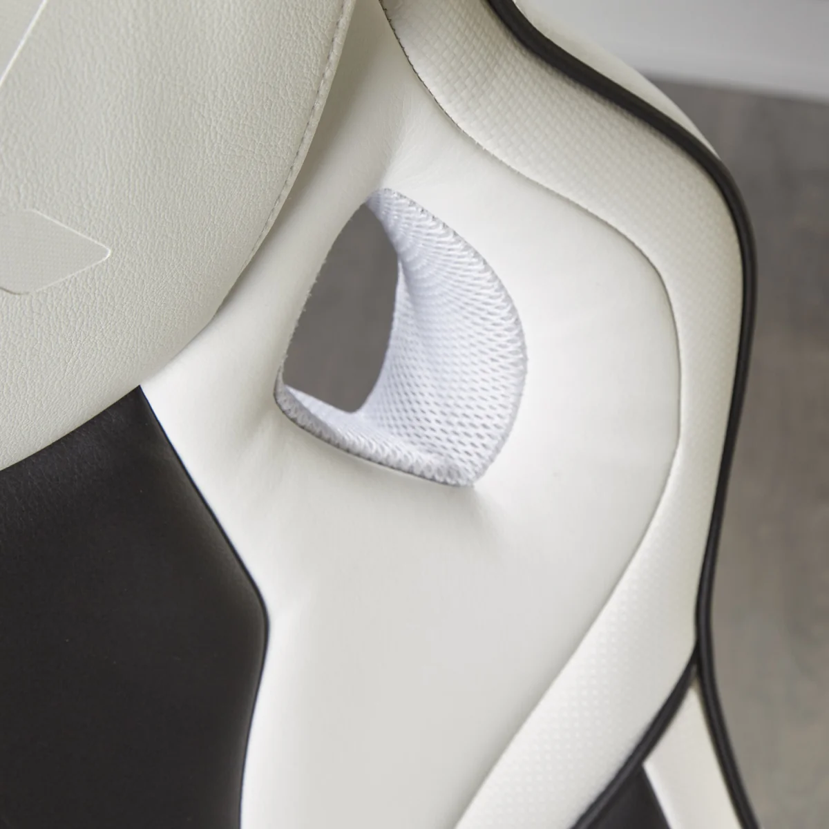 X Rocker Maverick Office Gaming Chair - White/Black – image 7