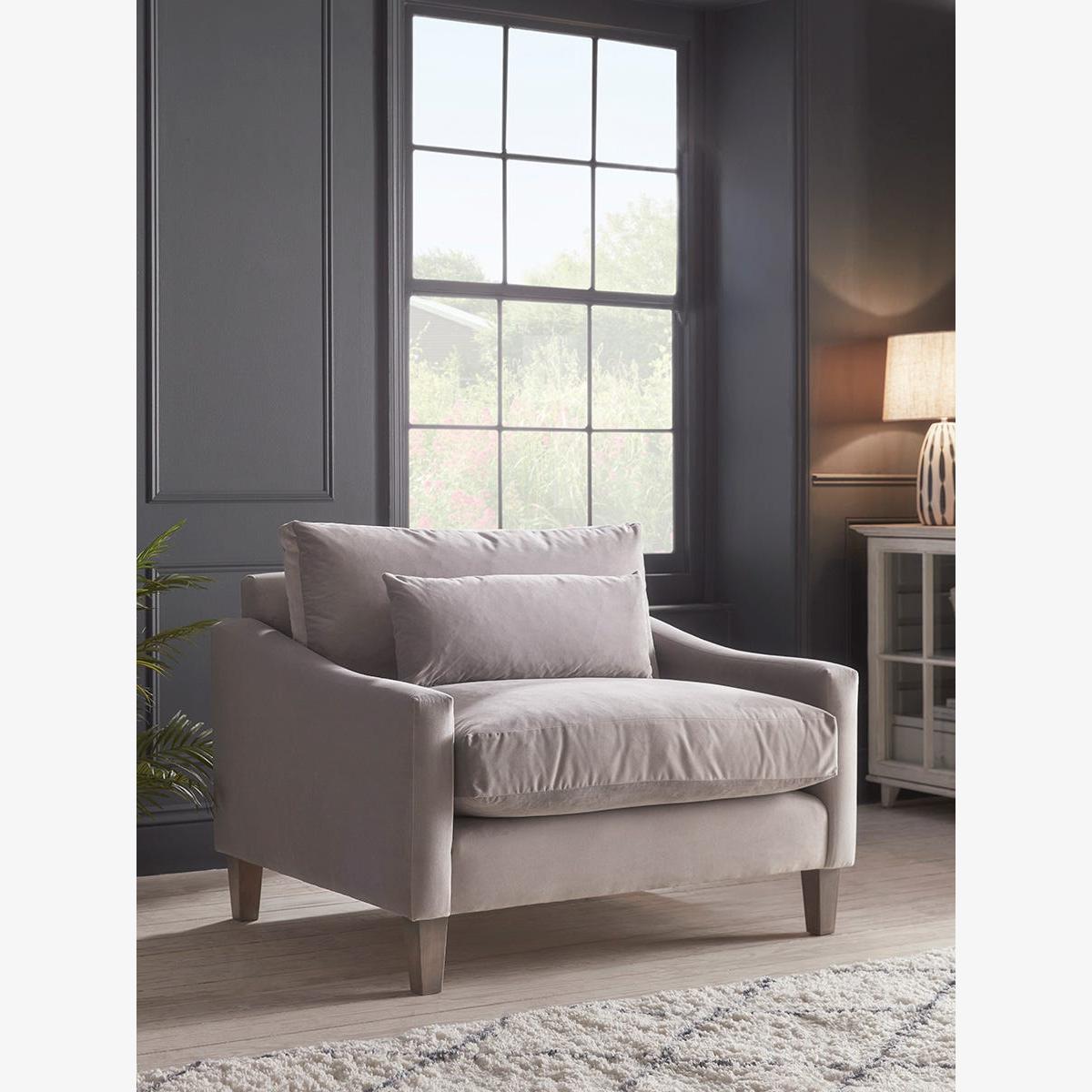 Boras Loveseat – Cream Boucle – image 1