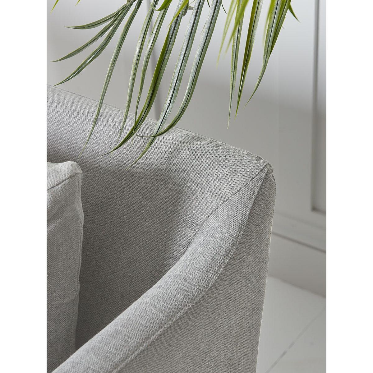 Eva Loveseat – image 3