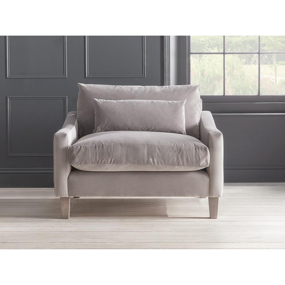 Boras Loveseat – image 7