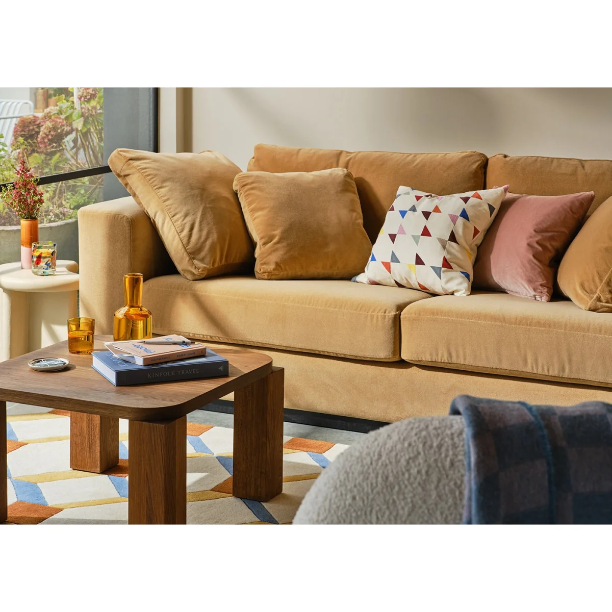 Heal's Trento Loveseat Smart Luxe Velvet Mushroom – image 4