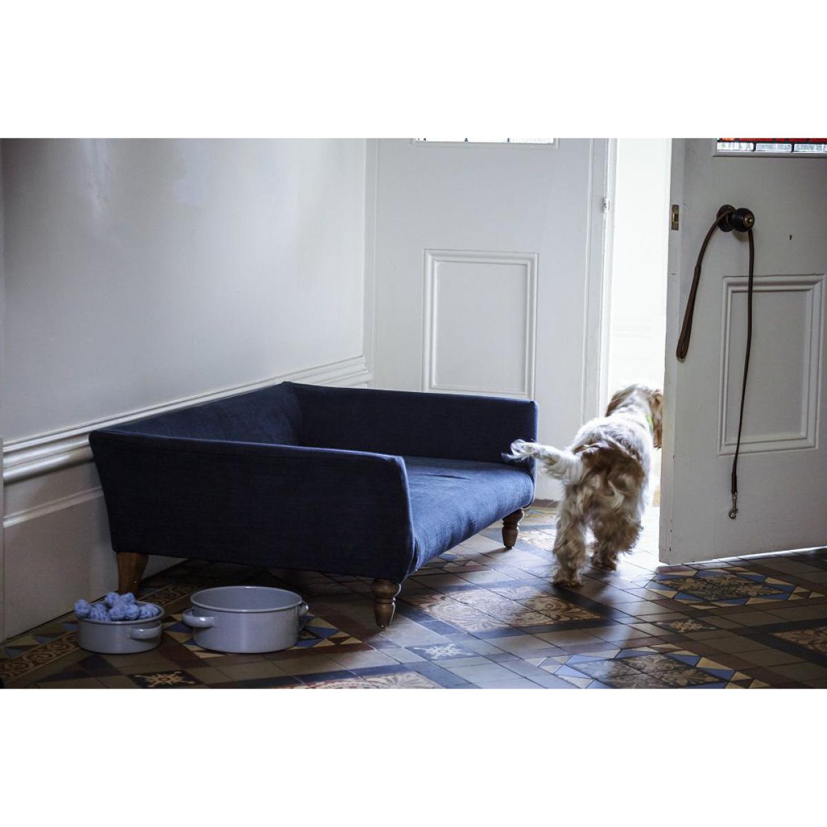 Cecil Large Dog Bed in Loch Brushed Linen Cotton - sofa.com – image 2