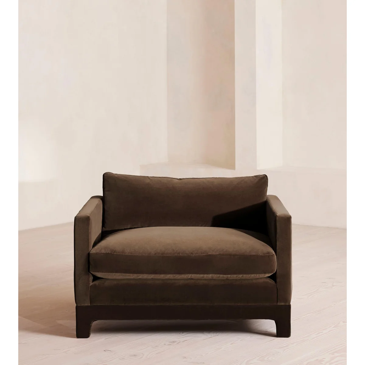 Ashford Loveseat Sofa, Velvet, Chocolate – image 3