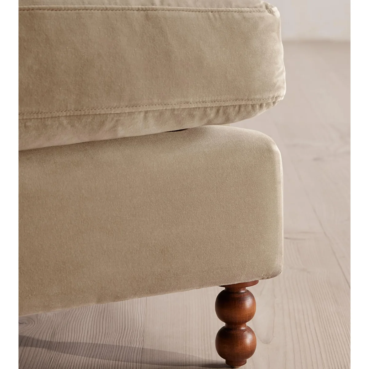Audrey Loveseat, Velvet, Oyster, UK – image 6
