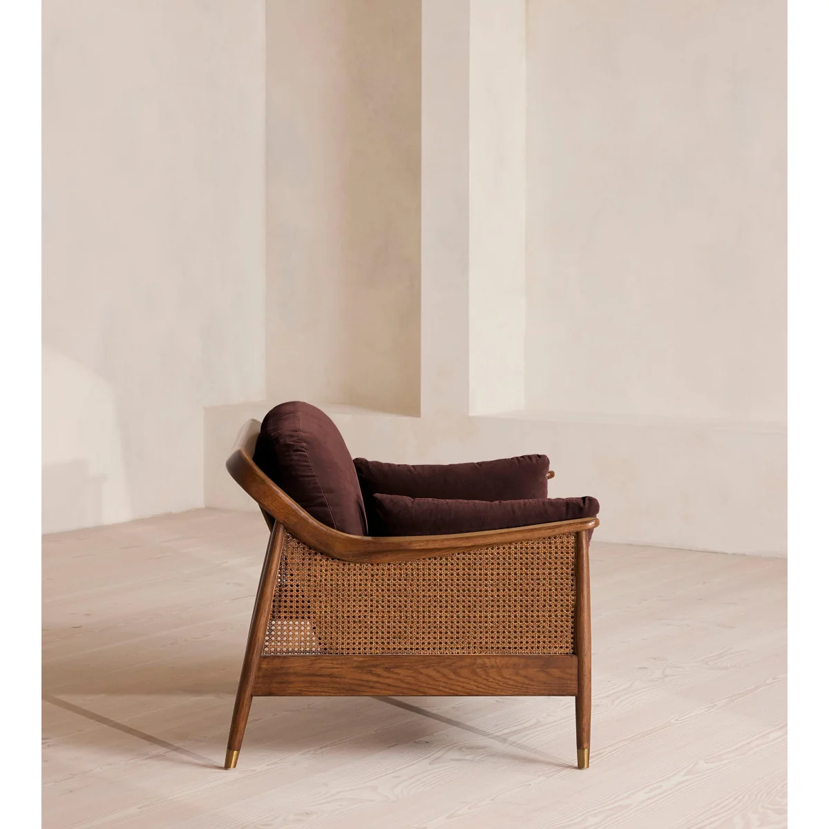 Atlanta Loveseat, Velvet, Aubergine, UK – image 4