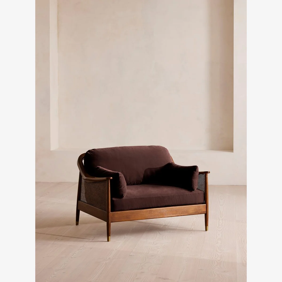 Atlanta Loveseat, Velvet, Aubergine, UK – image 1