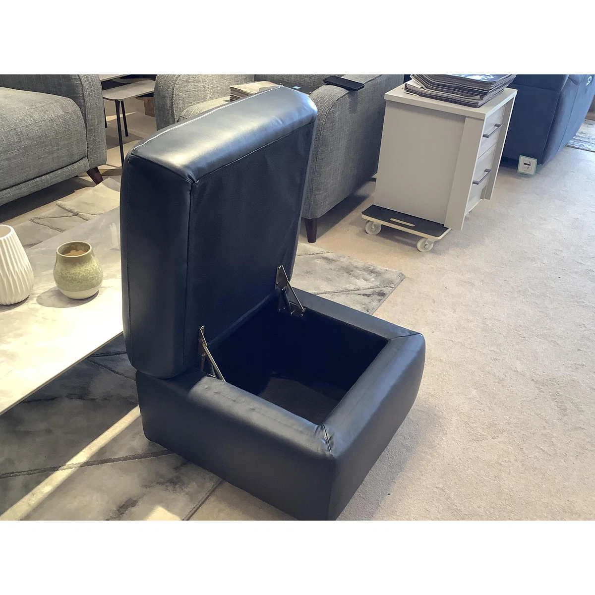 Quinn 2 Seater Power Sofa & Footstool – image 5