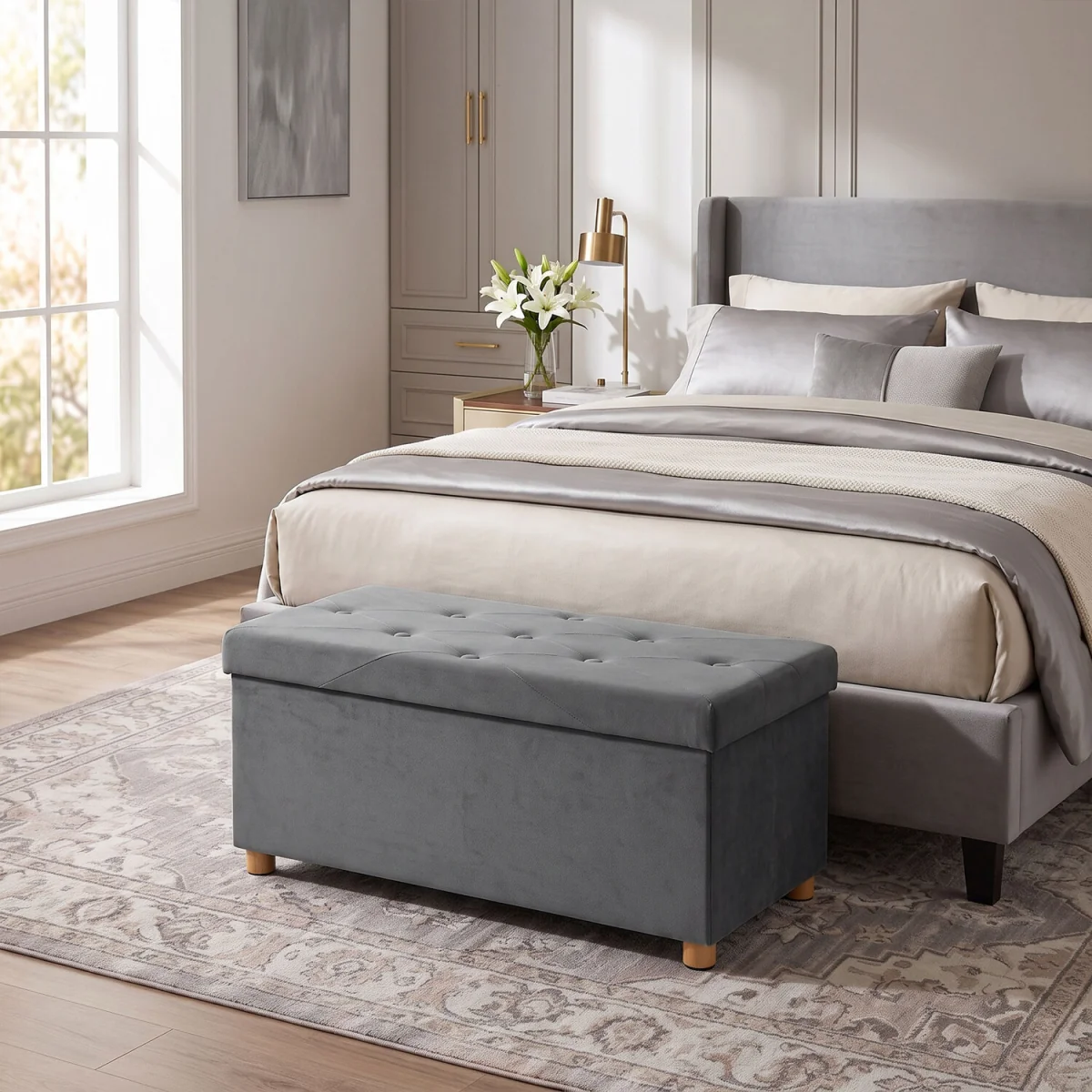 HOMCOM Velvet Upholstered Foldable Ottoman Footrest with Wood Legs - Grey – image 1