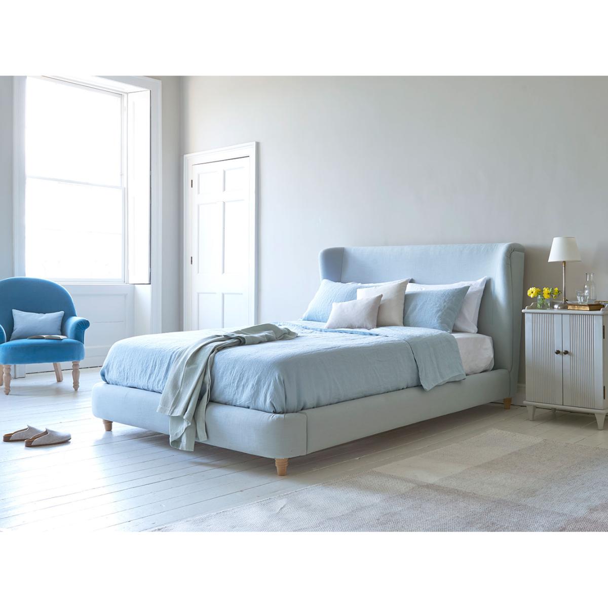 Hugger Bed – image 9