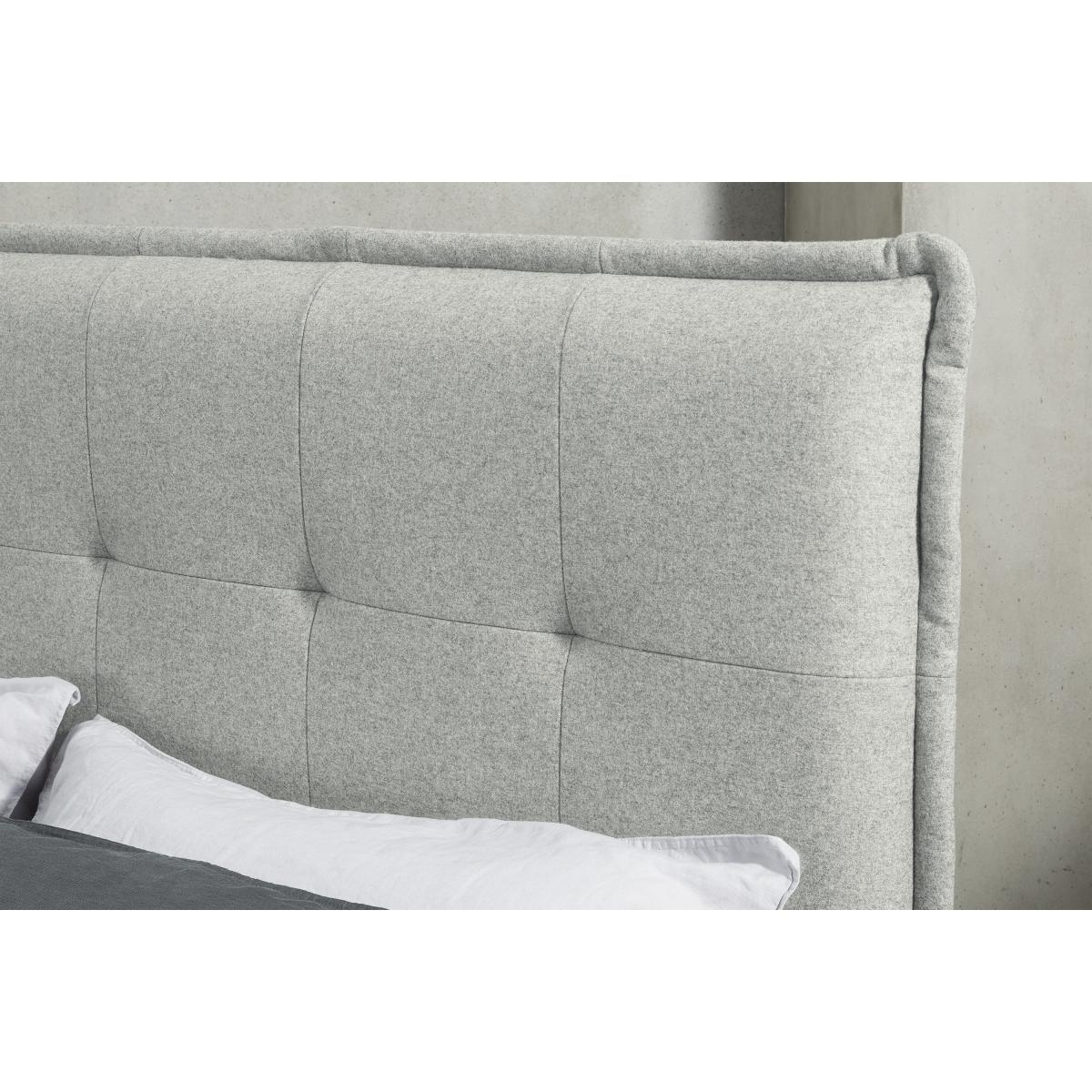 Lamas King Size Bed, Regal Blue Velvet with Black Stain Oak Legs – image 5