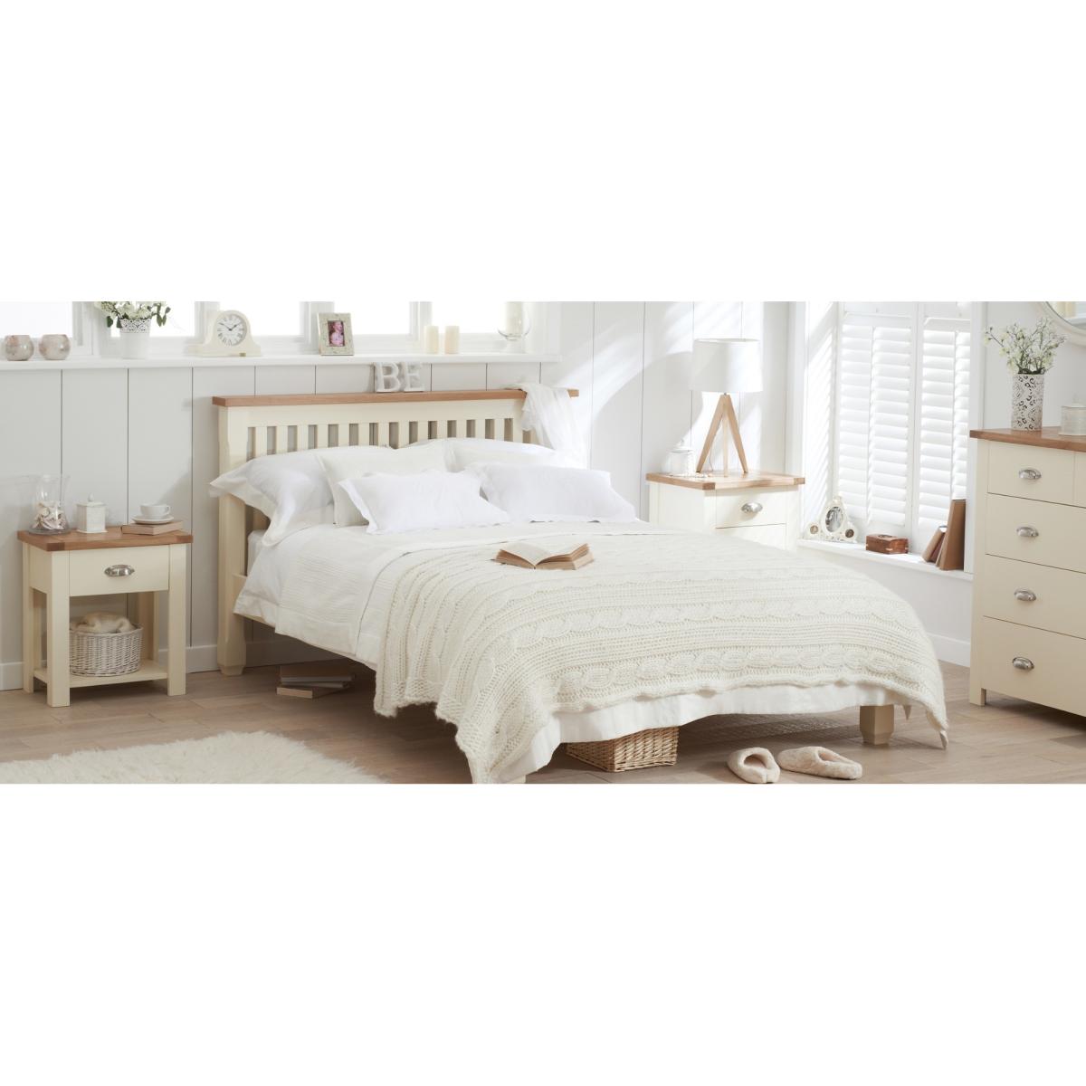 Somerset Oak and Cream King Size Bed – image 10