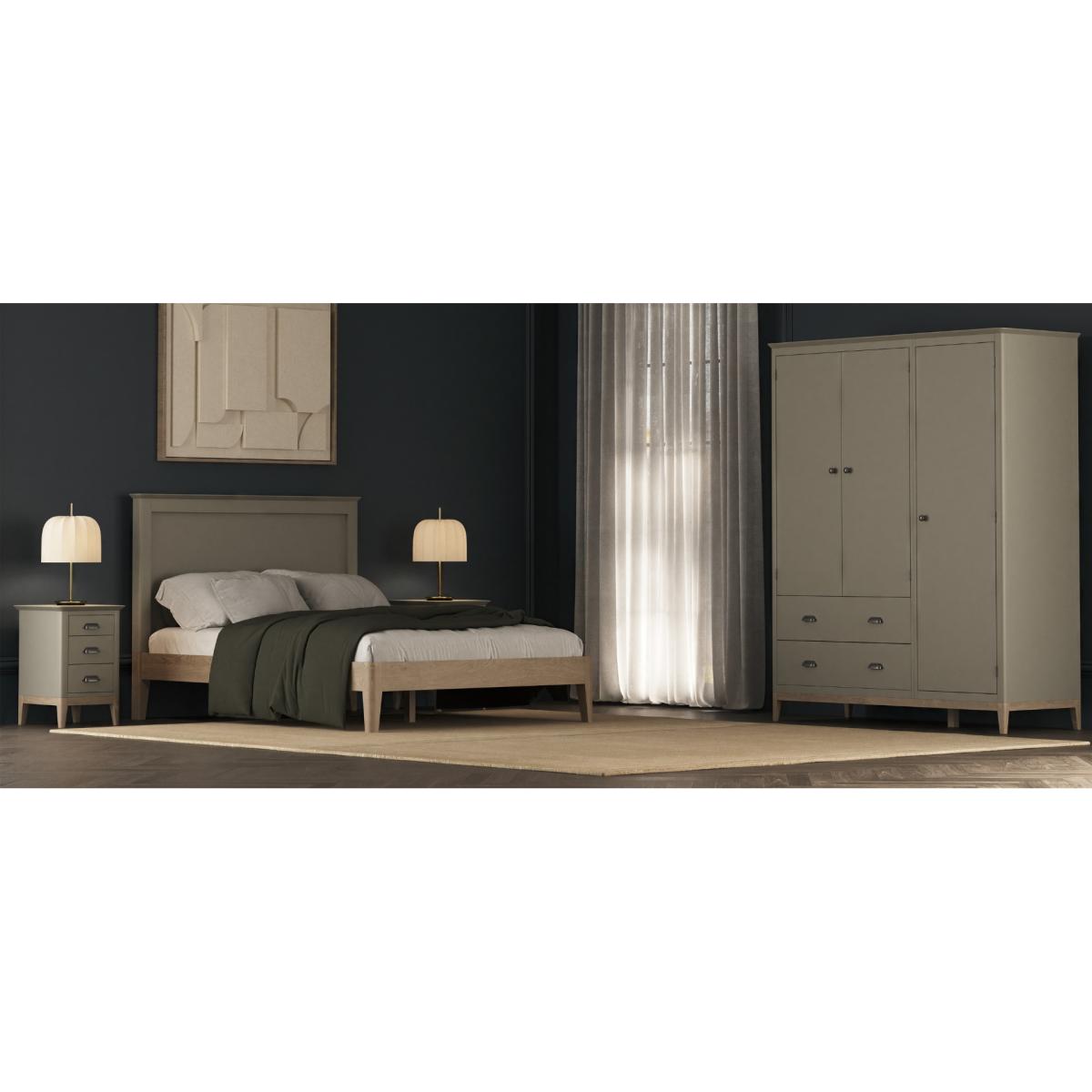 Ancona Oak and Soft Green Painted King Size Bed – image 9