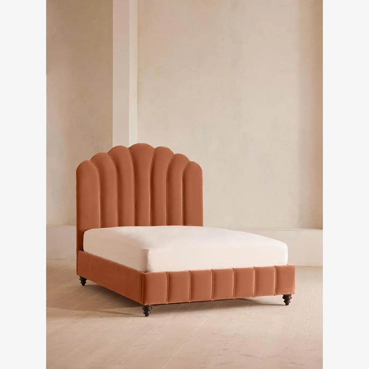 Manette Bed, King, Velvet, Antique Rose – image 1