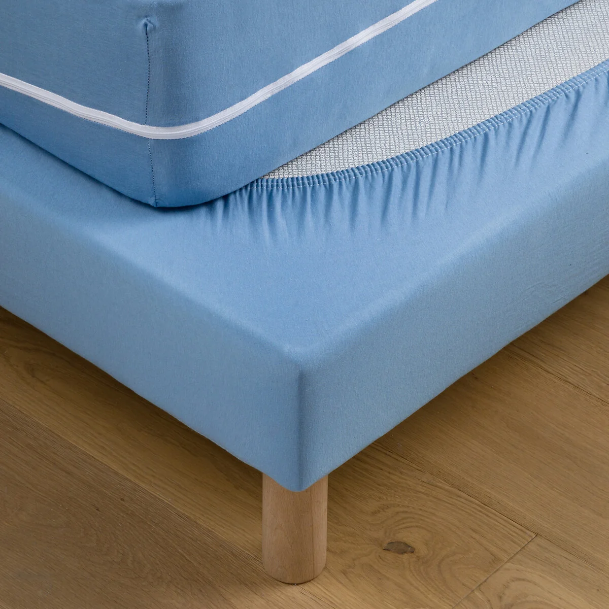Jersey Valance With Anti Dust Mite Protection – image 2