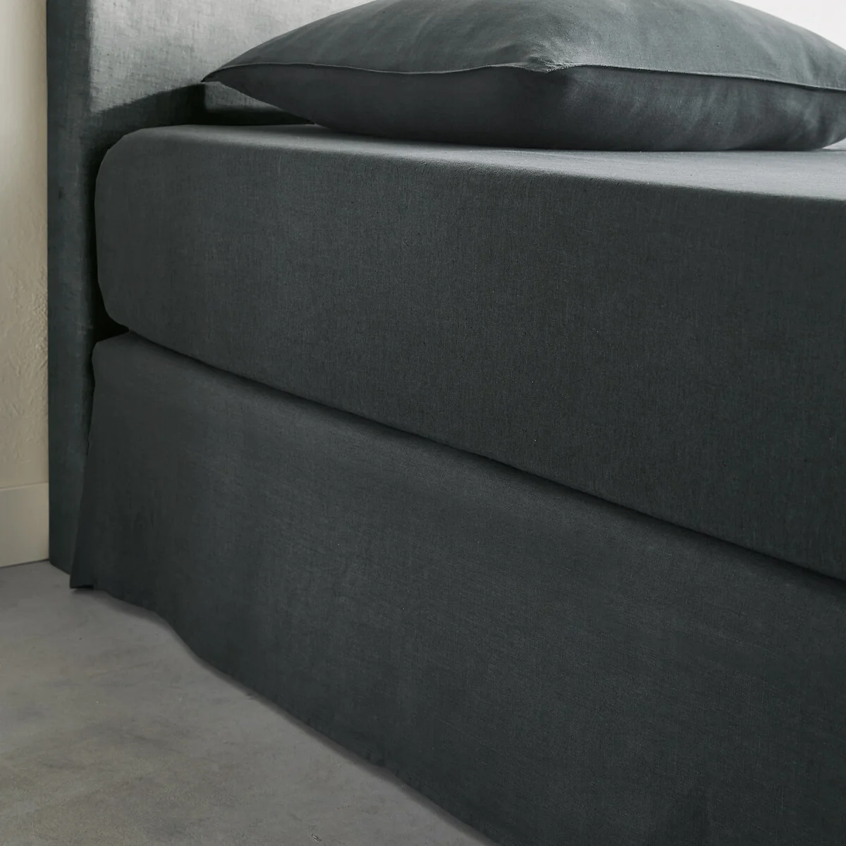 Touril Linen Valance – image 2