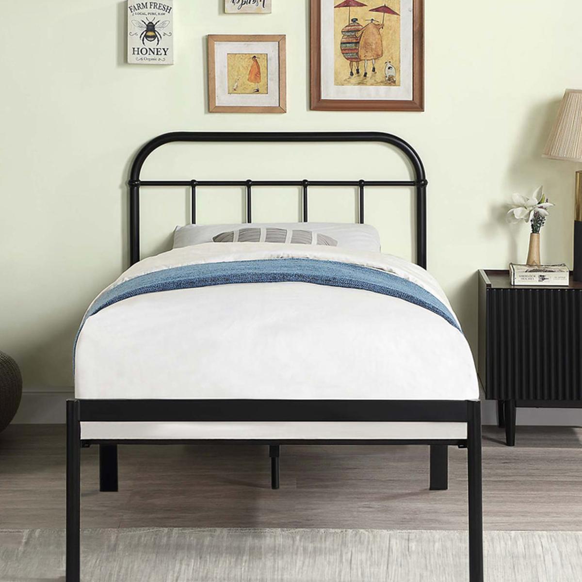 Aldbury Traditional Modern Black Metal Bed Frame - Black / Single – image 2