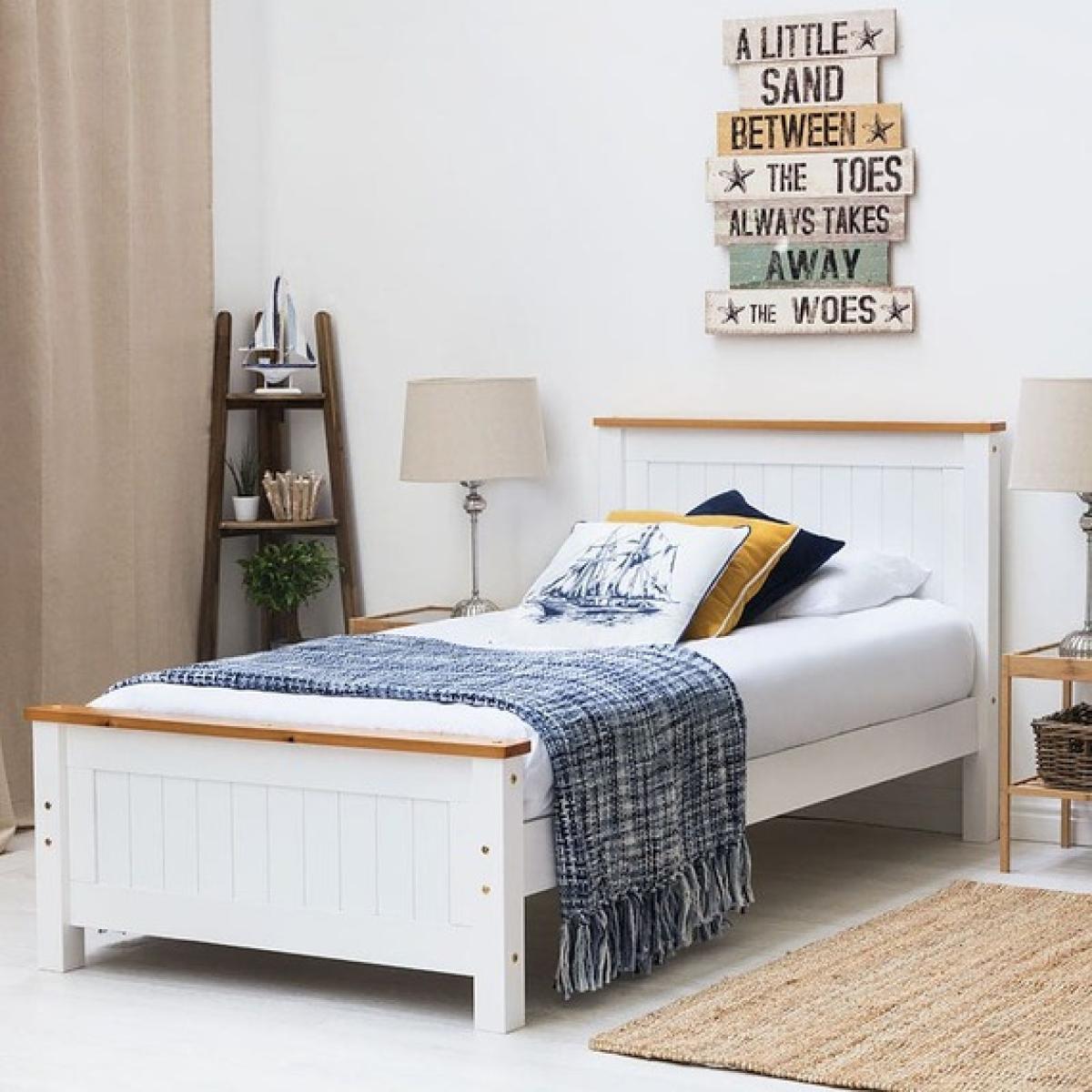 Rostherne White Oak Wooden Farmhouse Bed Frame - White / Single