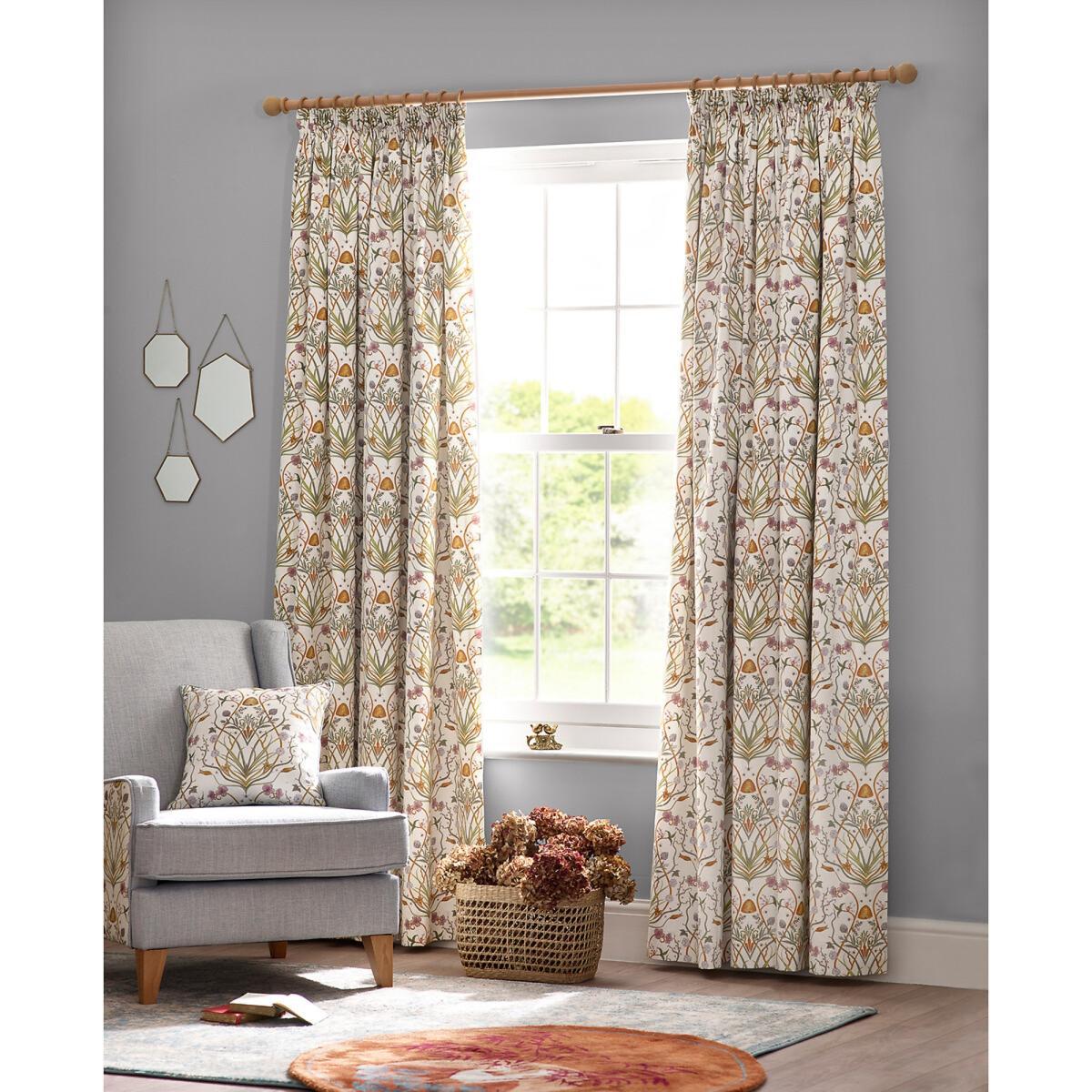 Potagerie Print Cream Tape Curtain – image 2