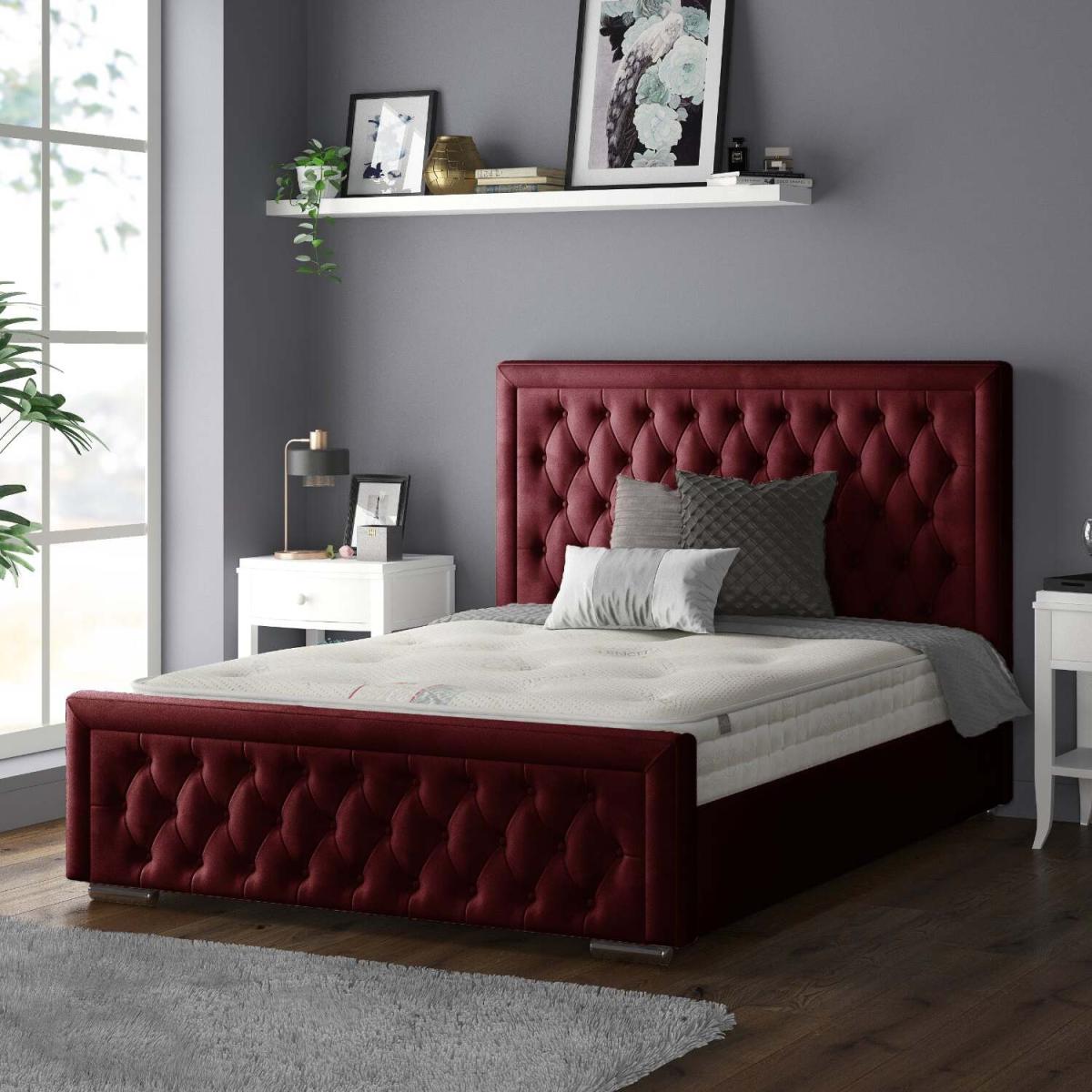 Sandringham Bordered Chesterfield Plush Velvet Bed Frame with Diamonds - Burgundy / Double
