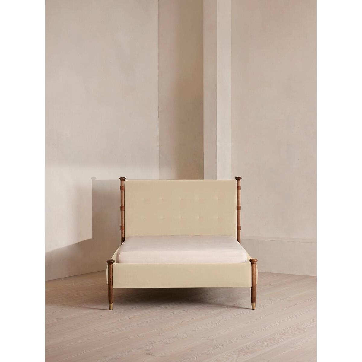 Paolo Bed, Double, Velvet, Porcelain – image 2