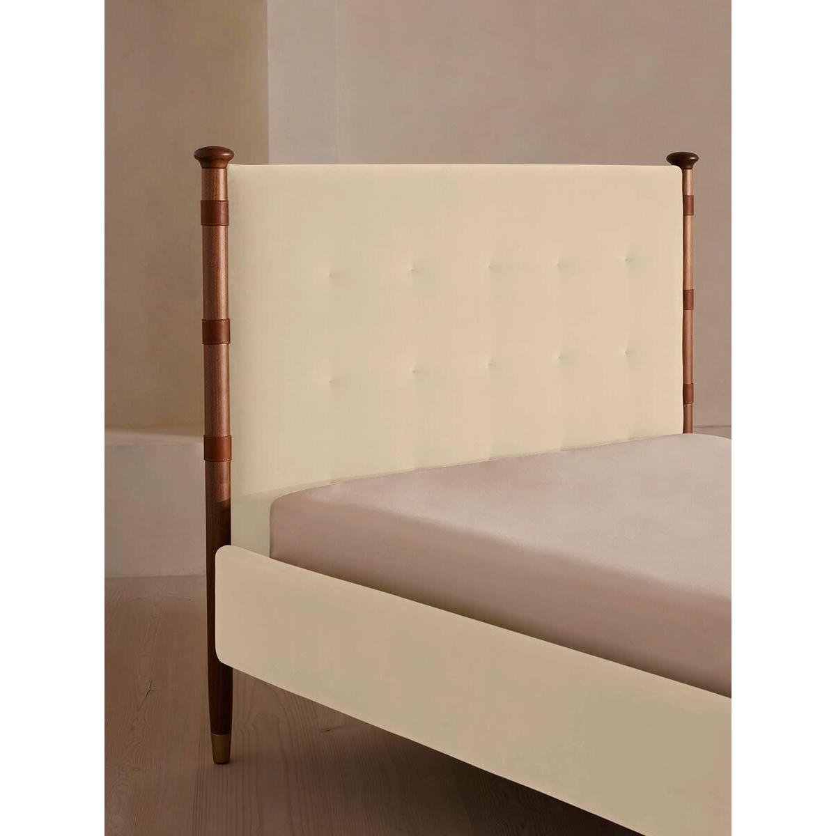 Paolo Bed, Double, Velvet, Porcelain – image 4