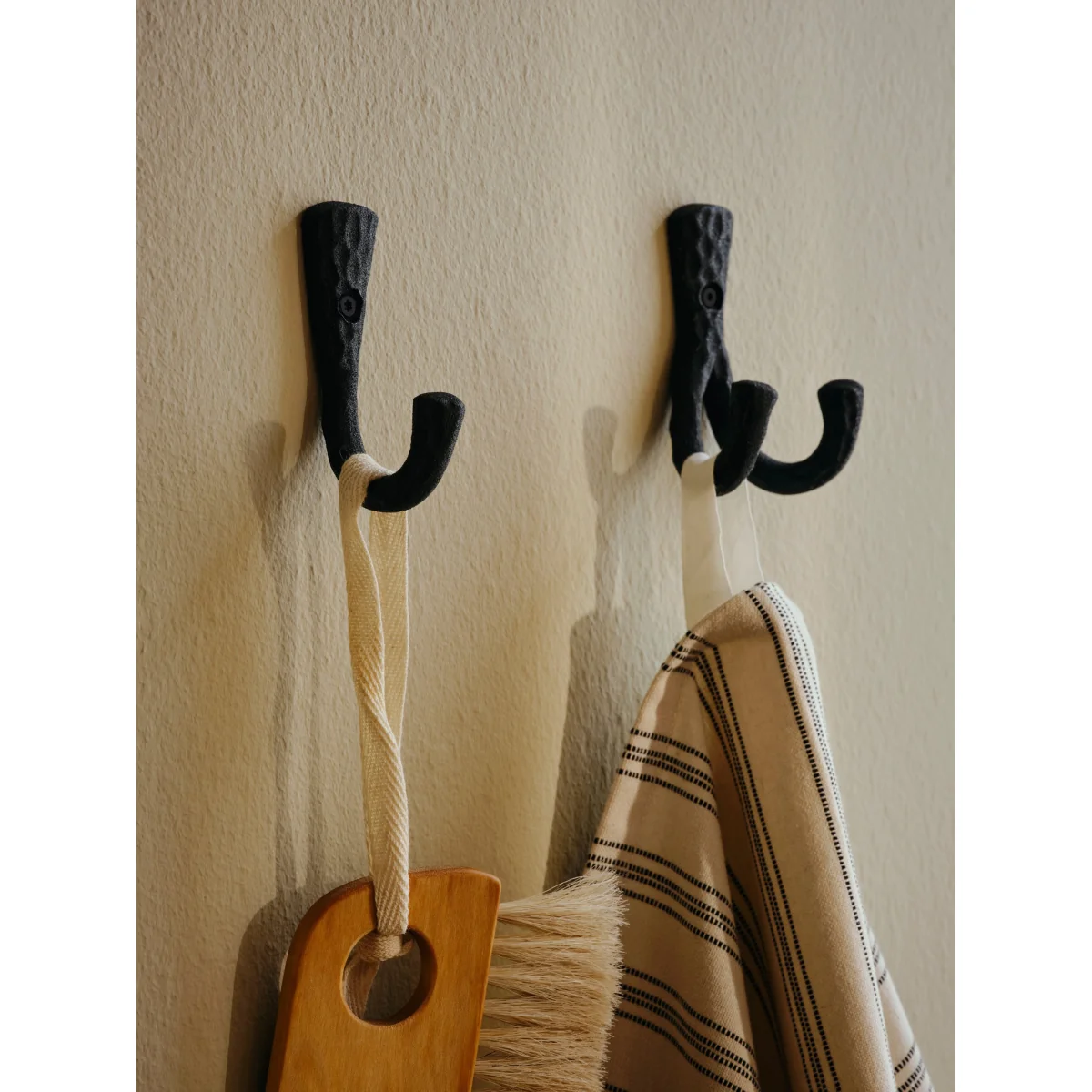 Metal Wall Hook Tess – image 3