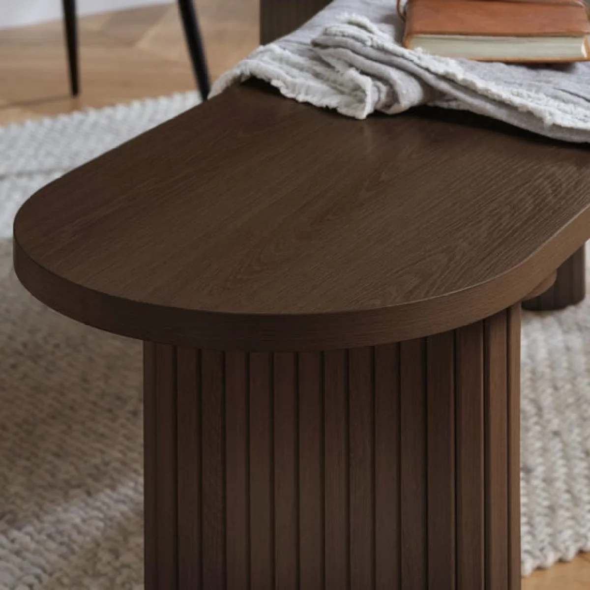Axel Fluted Oval Bench – image 5
